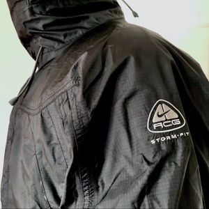 Nike ACG Storm Fit Shell